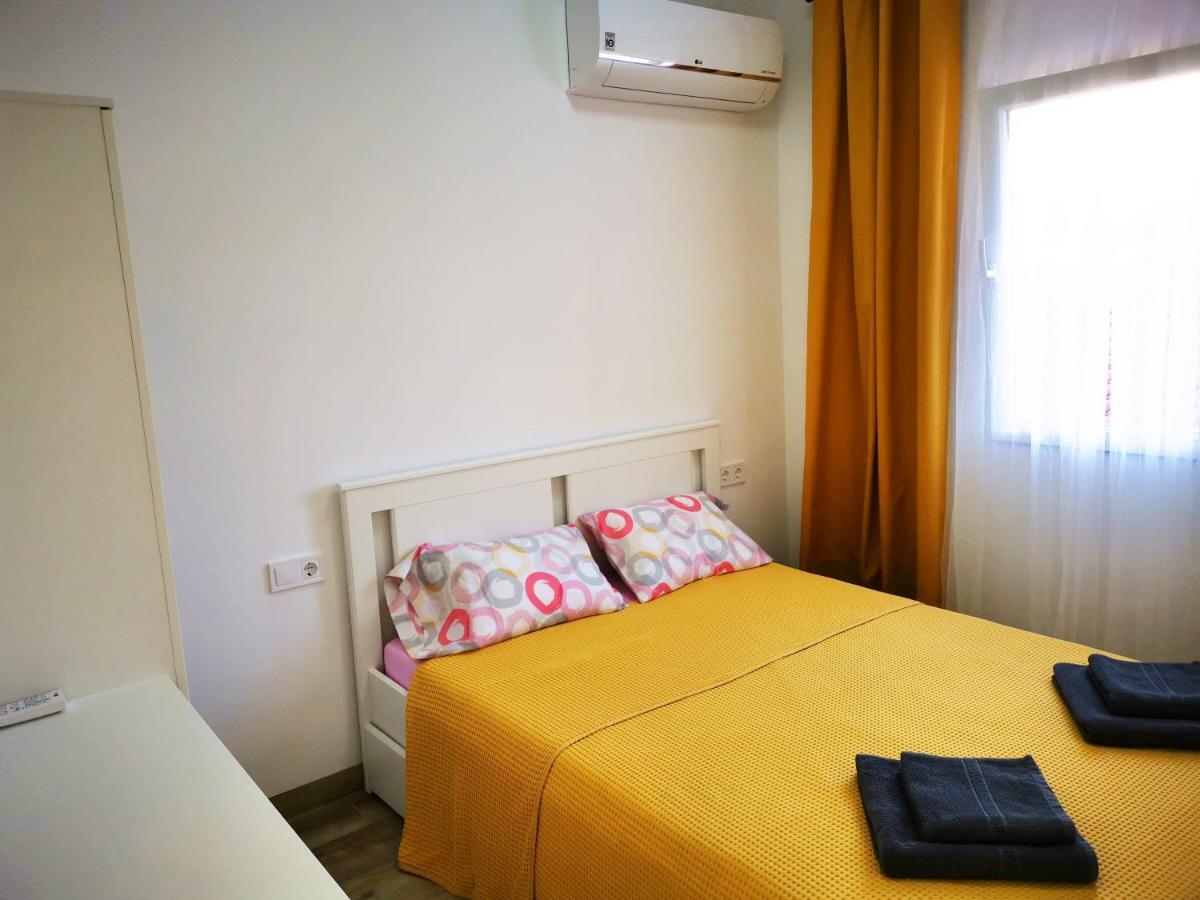 Sunnyspainholidays Apartments Малага Екстериор снимка